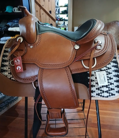 SIERRA INDY ROUND SKIRT TRAIL SADDLE - 16" Seat