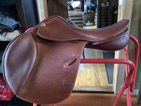 Pessoa® A/O AMS® with XCH Saddle 17" Seat