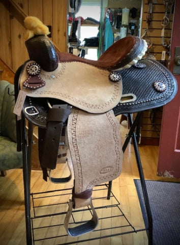 Barrel Saddle - 15 inch seat